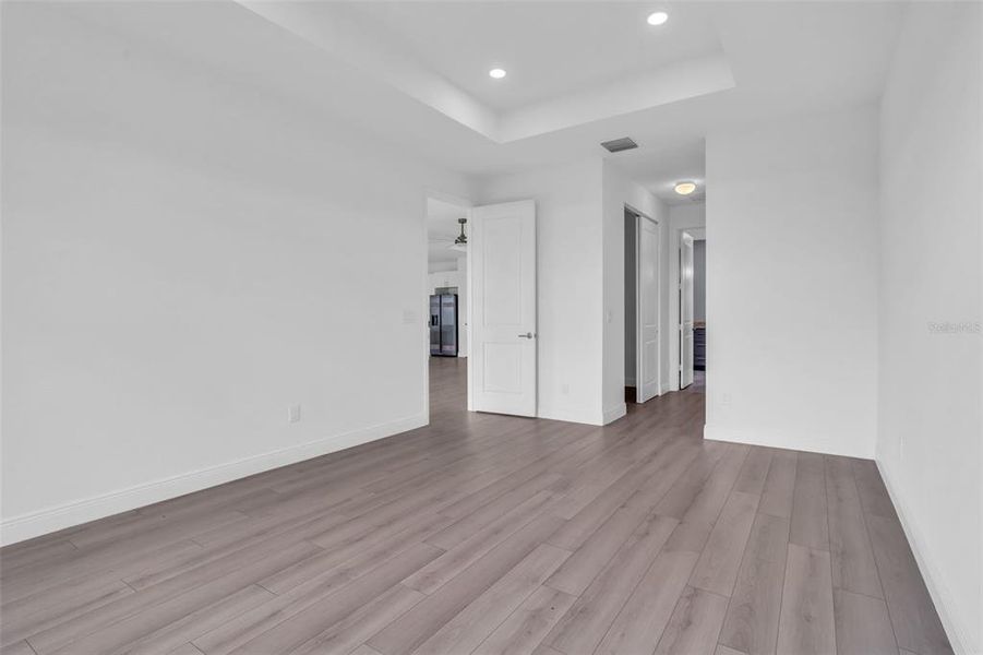 Spacious, unfurnished interior of a new home in , Okeechobee (Image 35).