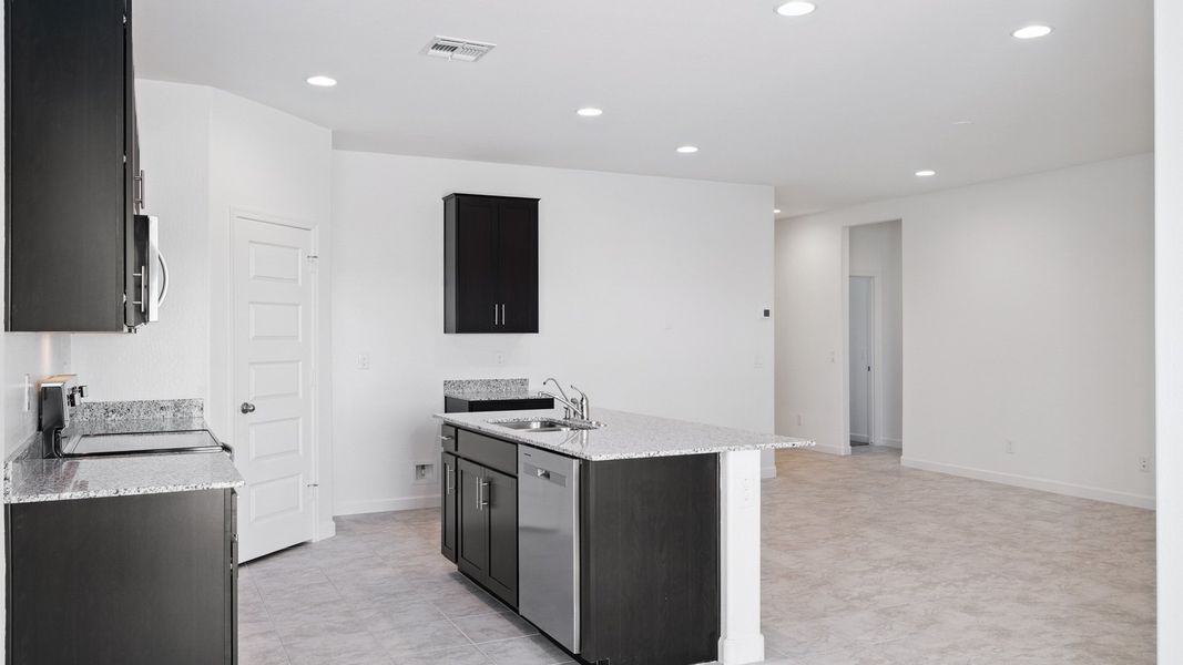 Furnished interior view inside a new home in Quail Ranch, San Tan Valley (Image 14). Furnished interior view inside a new home in Quail Ranch, San Tan Valley (Image 14).
