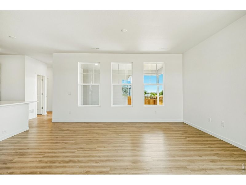 Spacious, unfurnished interior of a new home in Timnath Lakes, Timnath (Image 19). Spacious, unfurnished interior of a new home in Timnath Lakes, Timnath (Image 19).