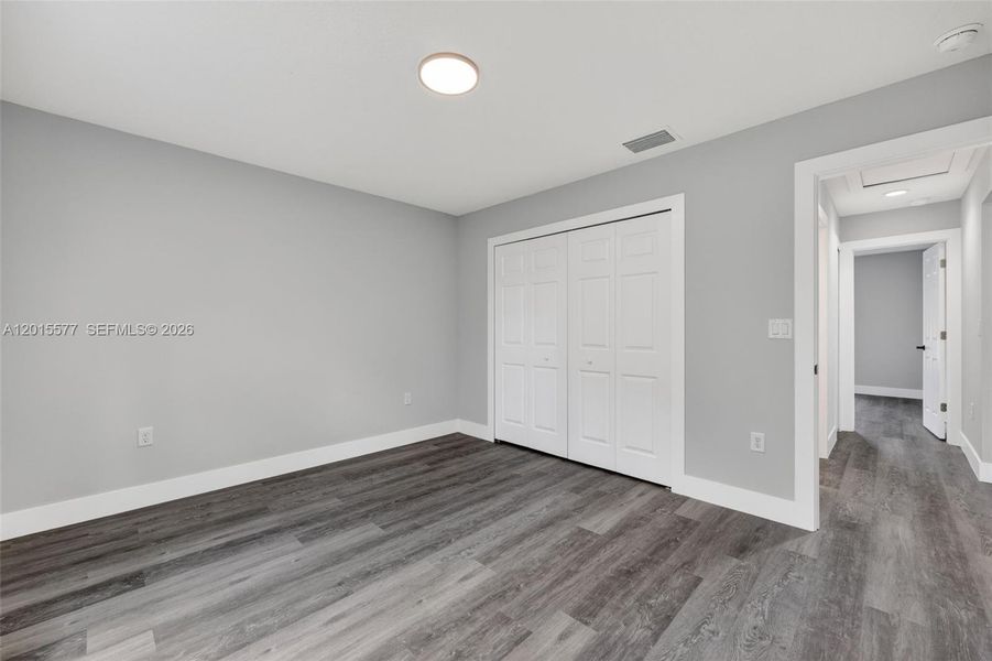 Spacious, unfurnished interior of a new home in , Dunnellon (Image 15).