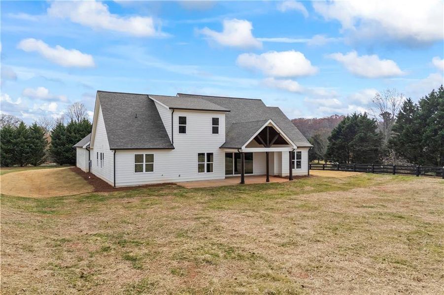 Exterior details and patio area of a home in , Gainesville (Image 30).