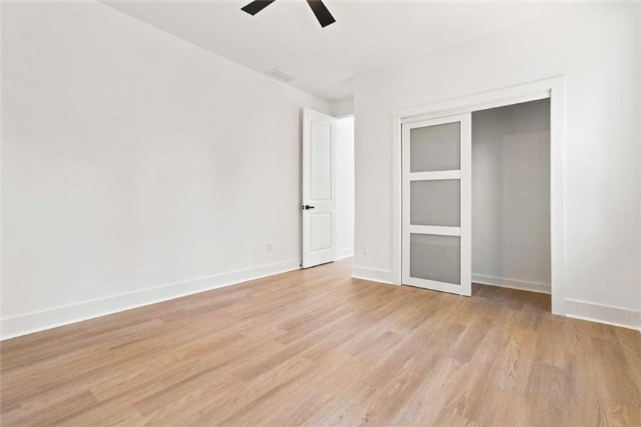 Spacious, unfurnished interior of a new home in , Griffin (Image 68).