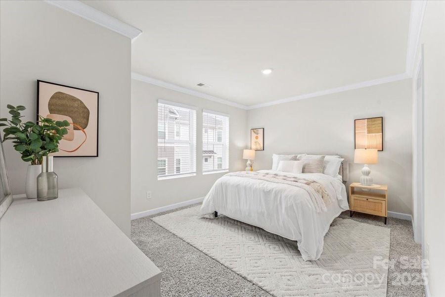 Owner's suite on the third floor Owner's suite on the third floor