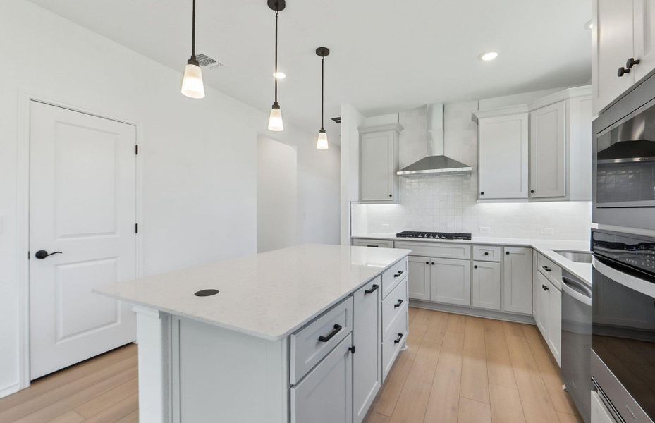 Furnished interior view inside a new home in Sun City Texas, Georgetown (Image 10).