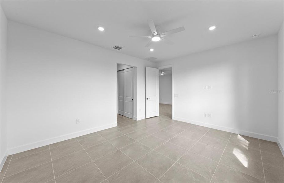 Spacious, unfurnished interior of a new home in Del Webb Catalina, Lakewood Ranch (Image 29). Spacious, unfurnished interior of a new home in Del Webb Catalina, Lakewood Ranch (Image 29).