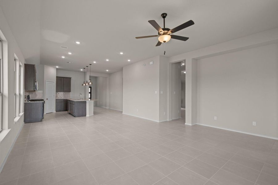 Spacious, unfurnished interior of a new home in Escondido, Magnolia (Image 30). Spacious, unfurnished interior of a new home in Escondido, Magnolia (Image 30).