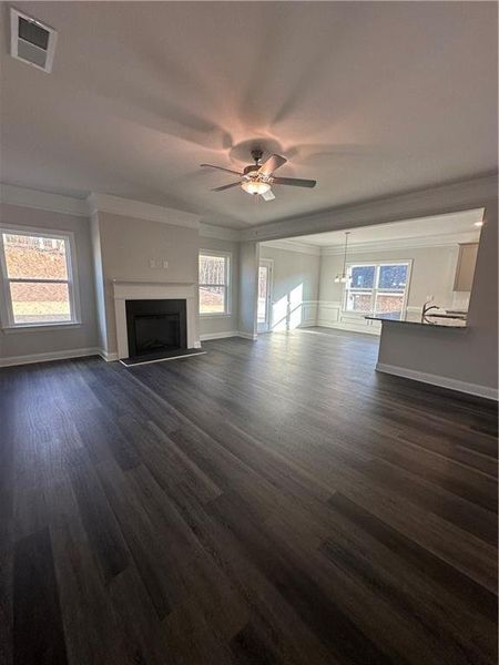 Spacious, unfurnished interior of a new home in Mirror Lake at South Harbour, Villa Rica (Image 25).