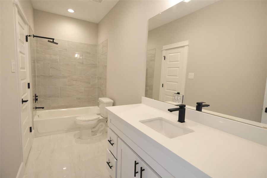 Furnished interior view inside a new home in , Houston (Image 6). Furnished interior view inside a new home in , Houston (Image 6).