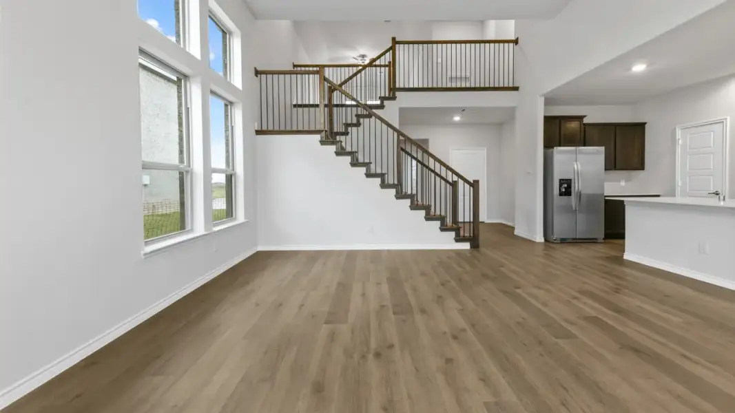 Spacious, unfurnished interior of a new home in Elevon, Lavon (Image 14).