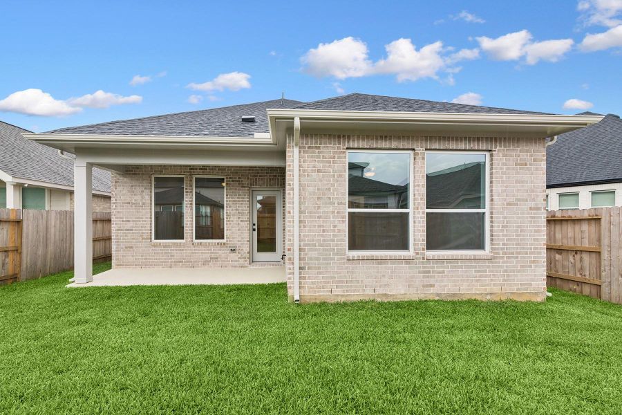 Welcome to The Brasswell by David Weekley Homes. Move-In-Ready Now! Welcome to The Brasswell by David Weekley Homes. Move-In-Ready Now!