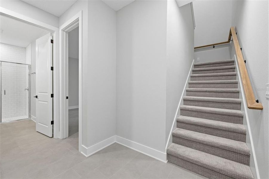 Spacious, unfurnished interior of a new home in , Tampa (Image 15).