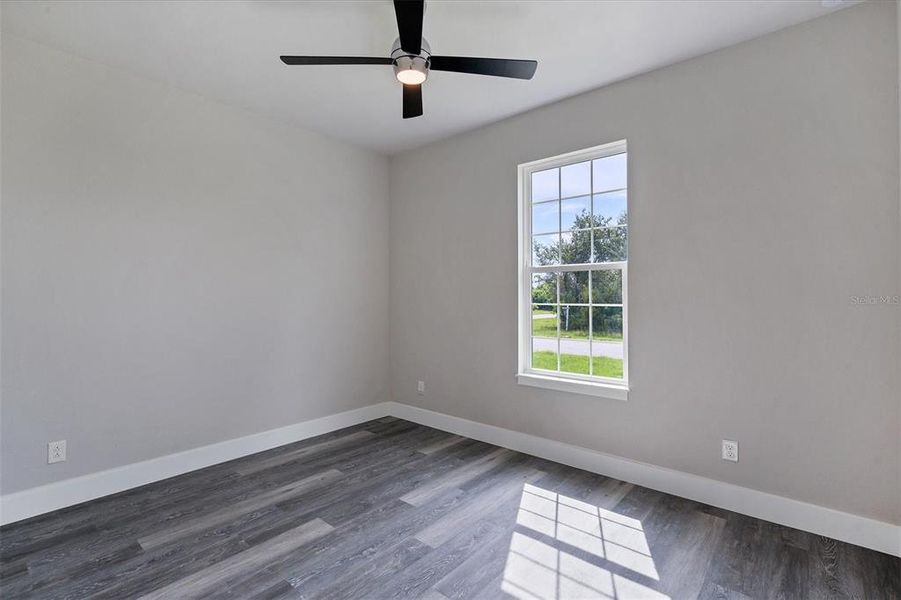 Spacious, unfurnished interior of a new home in , Port Charlotte (Image 22).