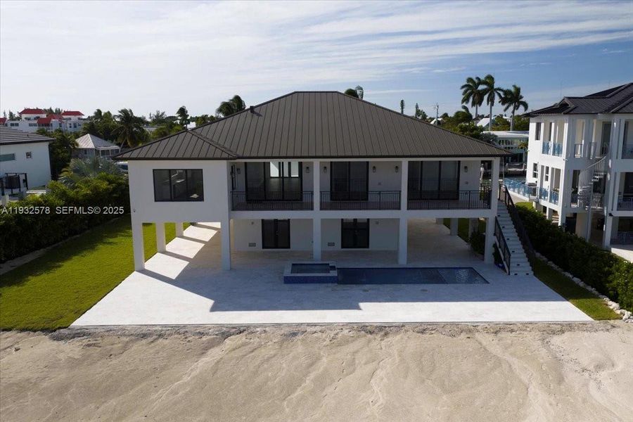 Exterior details and patio area of a home in , Marathon (Image 46).