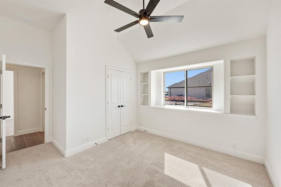 Spacious, unfurnished interior of a new home in Abe's Landing, Granbury (Image 19).