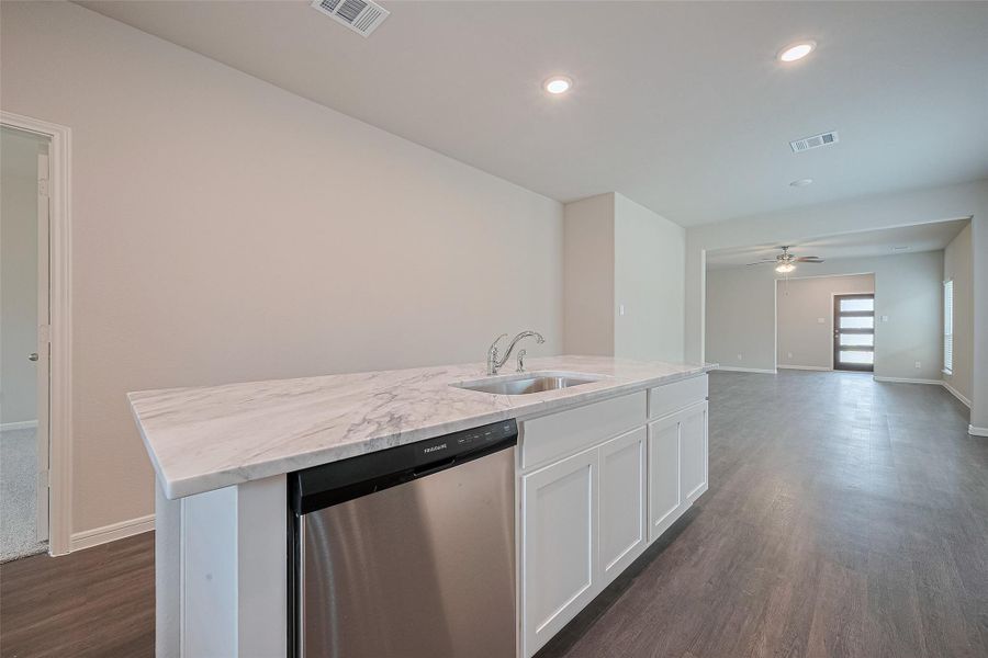 Furnished interior view inside a new home in Woodland Lakes, Huffman (Image 4). Furnished interior view inside a new home in Woodland Lakes, Huffman (Image 4).