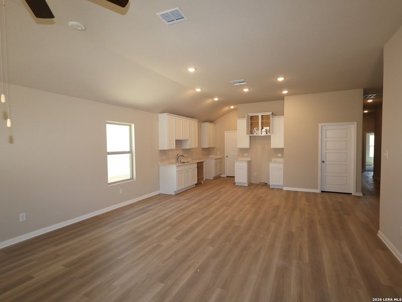 Spacious, unfurnished interior of a new home in Agave, San Antonio (Image 21). Spacious, unfurnished interior of a new home in Agave, San Antonio (Image 21).