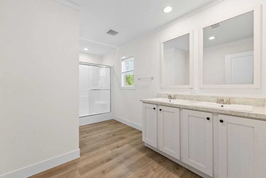 Furnished interior view inside a new home in , Ravenel (Image 9).