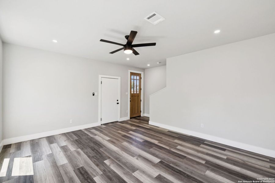 Spacious, unfurnished interior of a new home in , San Antonio (Image 27). Spacious, unfurnished interior of a new home in , San Antonio (Image 27).