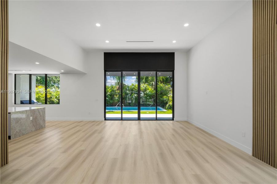 Spacious, unfurnished interior of a new home in , Miami (Image 49).
