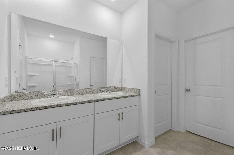 Furnished interior view inside a new home in Coopers Meadow, Jacksonville (Image 6).