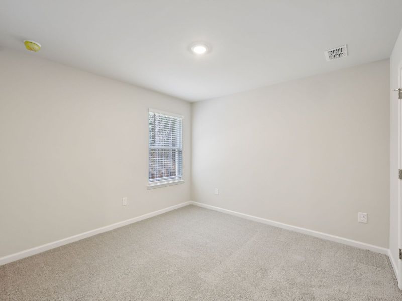 Spacious, unfurnished interior of a new home in Northwoods at Mirror Lake, Villa Rica (Image 20).