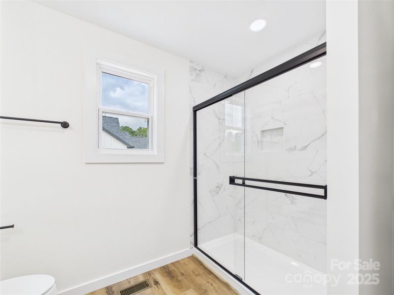 Image 12 of a home in .