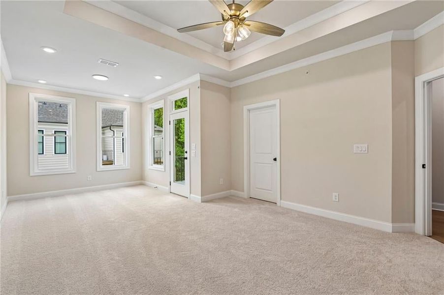 Spacious, unfurnished interior of a new home in Byers Park, Alpharetta (Image 37).