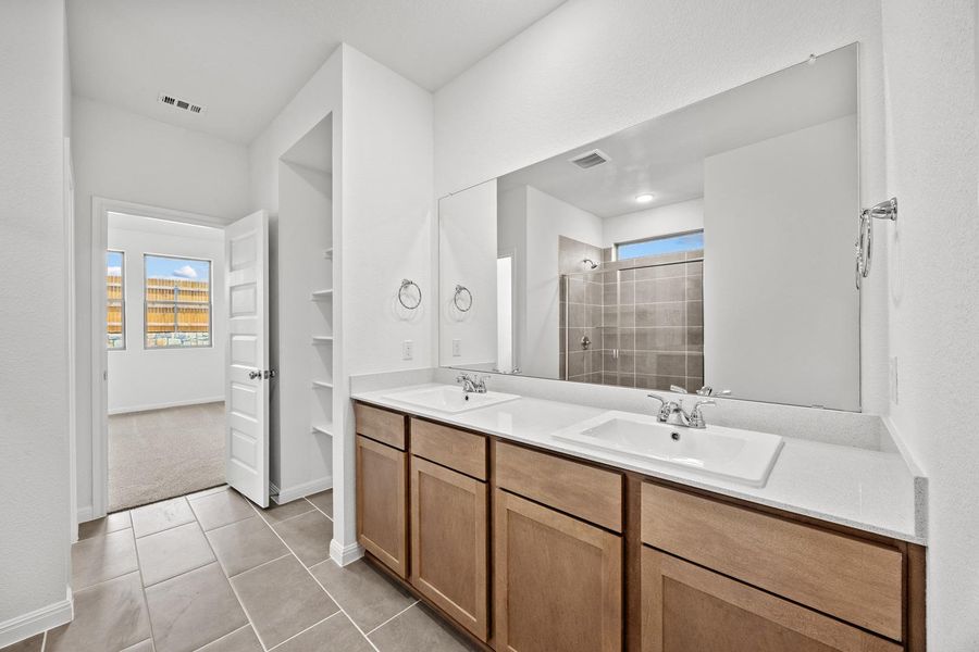 Furnished interior view inside a new home in Trinity Ranch, Elgin (Image 45).