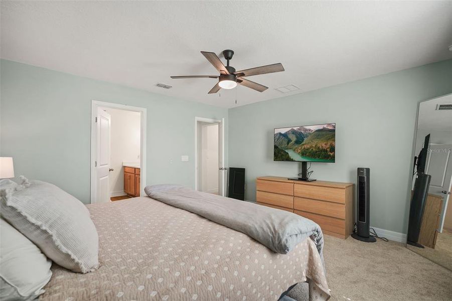 Furnished interior view inside a new home in Prairie Oaks, St. Cloud (Image 25).