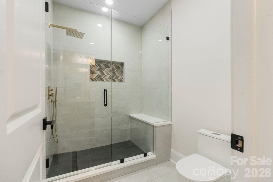 Jack and Jill Bath Jack and Jill Bath