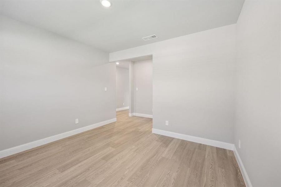 Photo is not of the actual home, but is an inspirational photo of builder’s model home and may depict options, furnishings, and/or decorator features that are not included. Photo is not of the actual home, but is an inspirational photo of builder’s model home and may depict options, furnishings, and/or decorator features that are not included.