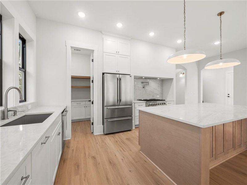 Furnished interior view inside a new home in , Gainesville (Image 15).