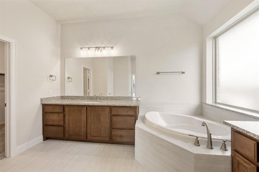 Furnished interior view inside a new home in Somerset Classic 70s & 80s, Mansfield (Image 9). Furnished interior view inside a new home in Somerset Classic 70s & 80s, Mansfield (Image 9).