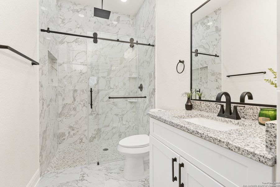 Furnished interior view inside a new home in , La Vernia (Image 7).