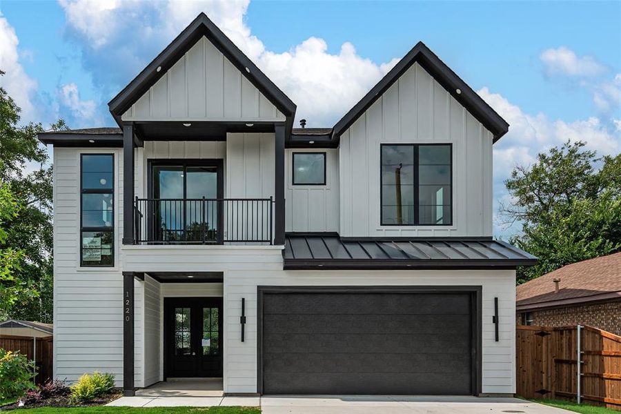 Front exterior of a new home in , Dallas, TX, highlighting curb appeal (Image 29). Front exterior of a new home in , Dallas, TX, highlighting curb appeal (Image 29).
