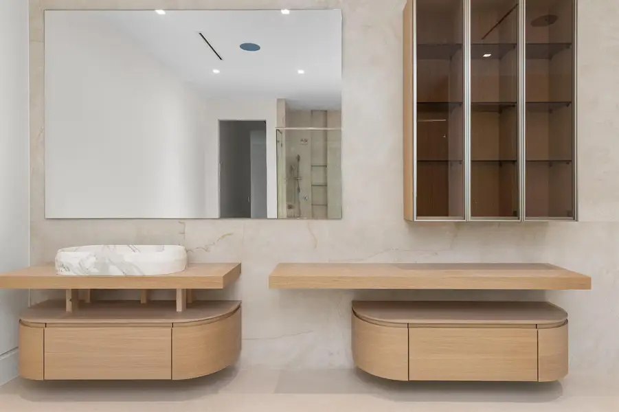 Master Bath HERS 4
