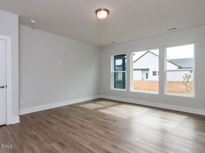 022-1280x960-primary-bedroom 022-1280x960-primary-bedroom