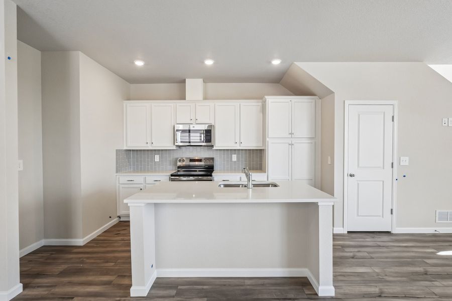 Furnished interior view inside a new home in Pintail Commons at Johnstown Village, Johnstown (Image 4).