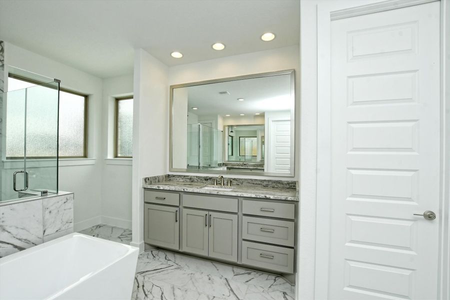 Representative furnished interior of a home built from the Madera II by Giddens Homes in Scofield Farms Estates, Georgetown (Image 282).