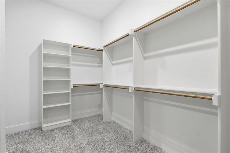 Spacious, unfurnished interior of a new home in Aledo Heights - Aledo ISD, Aledo (Image 16).