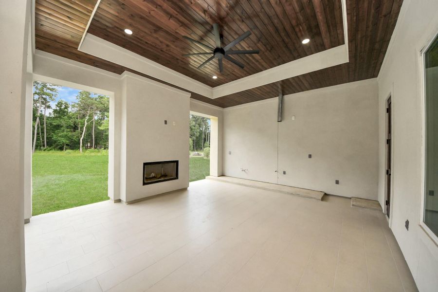 Spacious, unfurnished interior of a new home in , Porter (Image 34).