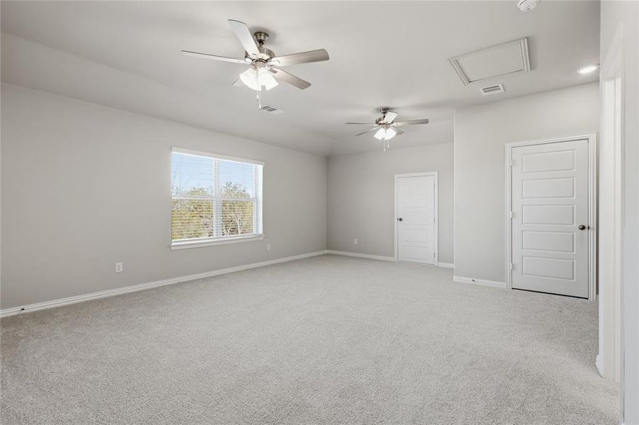 Spacious, unfurnished interior of a new home in Stark Farms, Denton (Image 26).