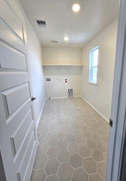 Spacious, unfurnished interior of a new home in Salerno - Heritage Collection, Round Rock (Image 16). Spacious, unfurnished interior of a new home in Salerno - Heritage Collection, Round Rock (Image 16).