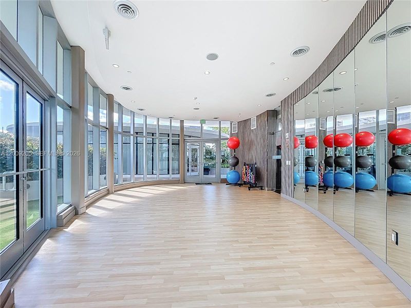 Community amenities in , Miami (Image 45).