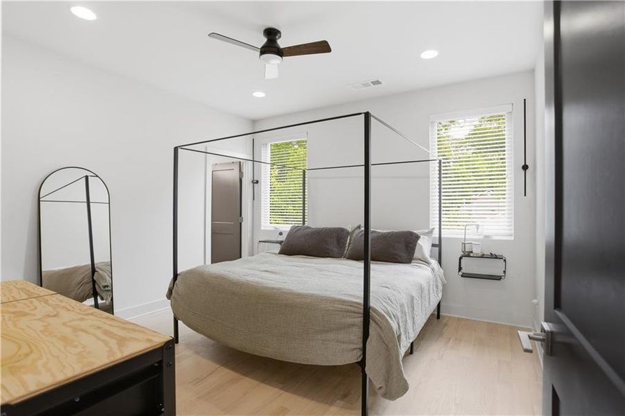 Furnished interior view inside a new home in , Atlanta (Image 27).