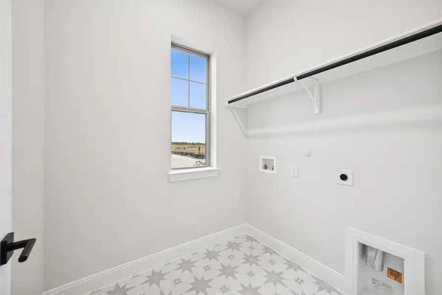 Spacious, unfurnished interior of a new home in Talia – Cottage Series, Mesquite (Image 17).