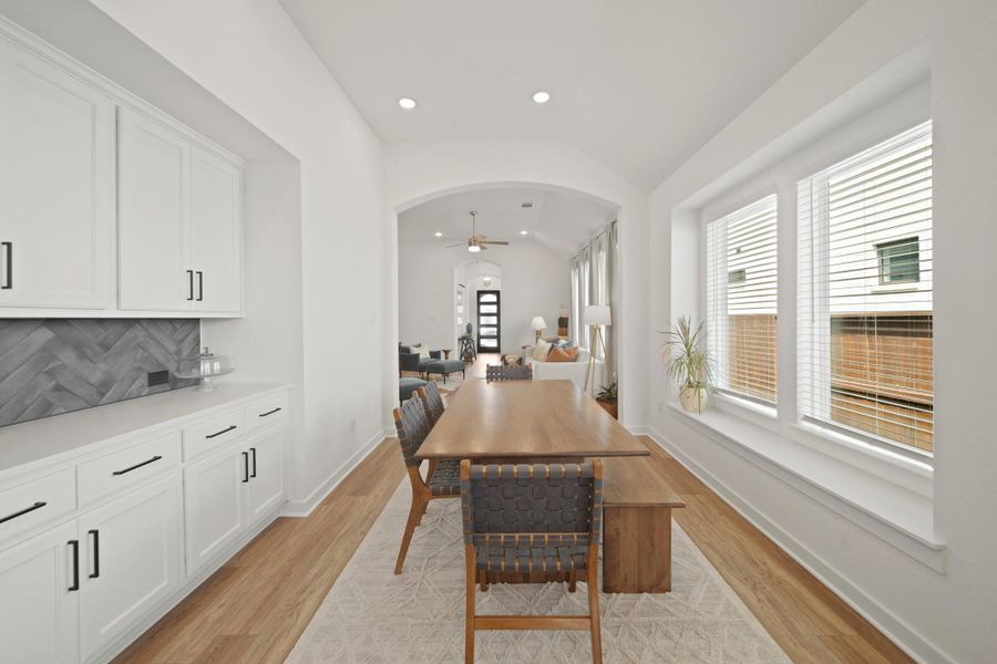 Furnished interior view inside a new home in , Rosharon (Image 17).