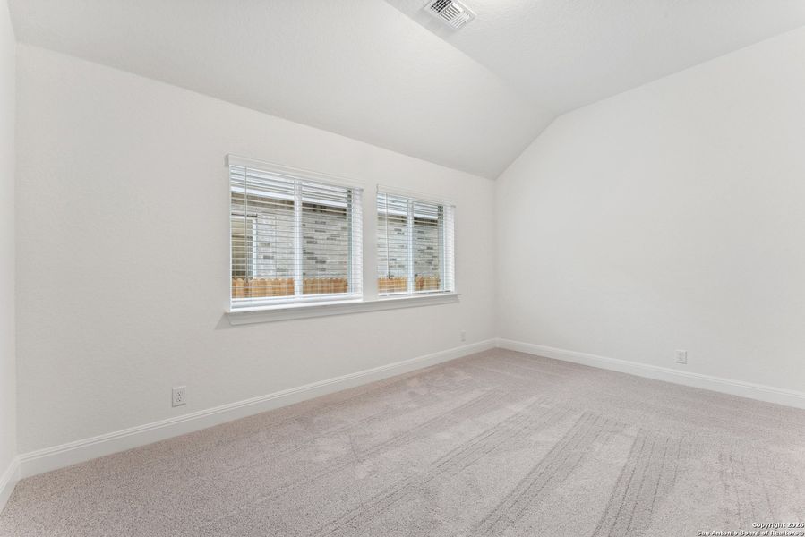 Spacious, unfurnished interior of a new home in Davis Ranch 50', San Antonio (Image 25).