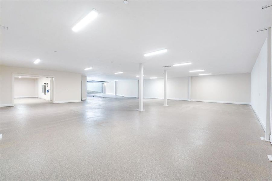 5000 sq ft basement