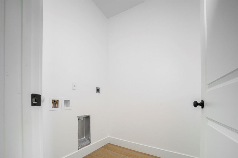 Image 28 of a home in .